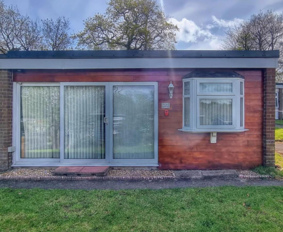 Ranger - Snowdon Cabins Holiday Let Caernarfon Caeathro Экстерьер фото